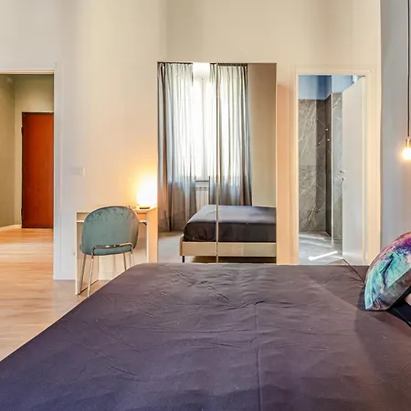 Apartment Moonlight Stylish Central, Hospital & Station Livorno