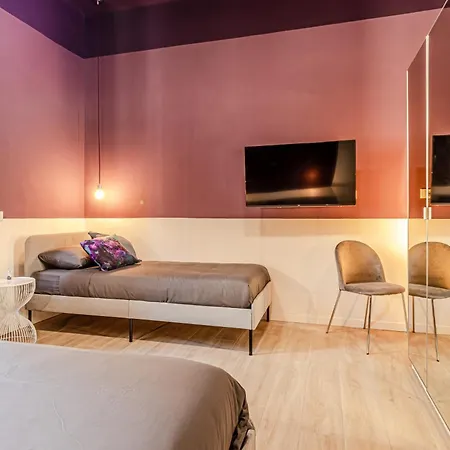 Moonlight Stylish Central, Hospital & Station Apartment Livorno